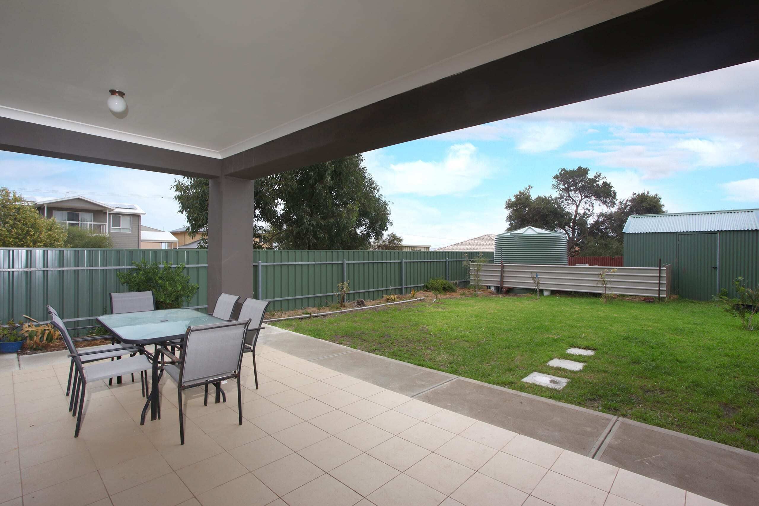 Downstairs 13 Elliot Ave - Pets Negotiable