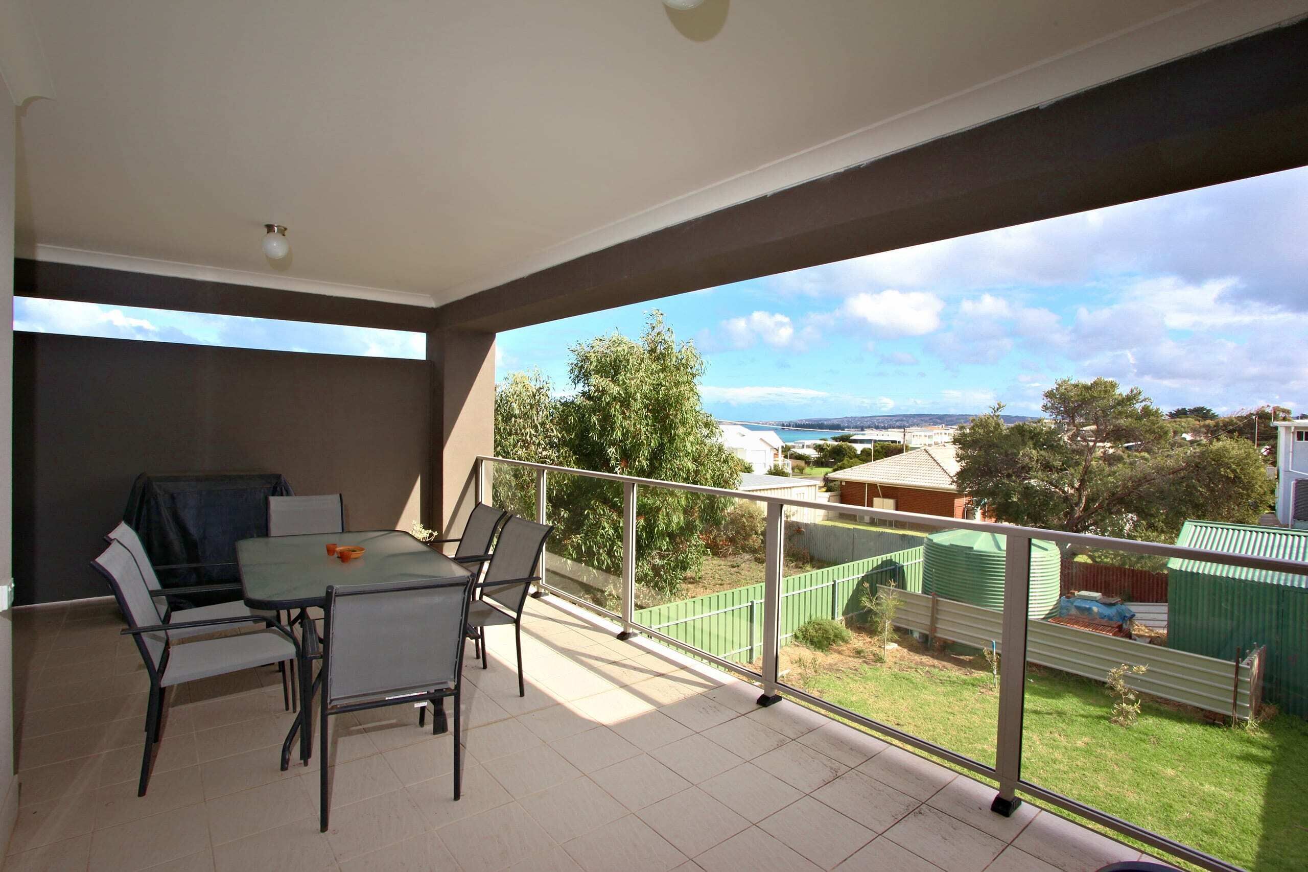 Upstairs 13 Elliot Avenue Hayborough