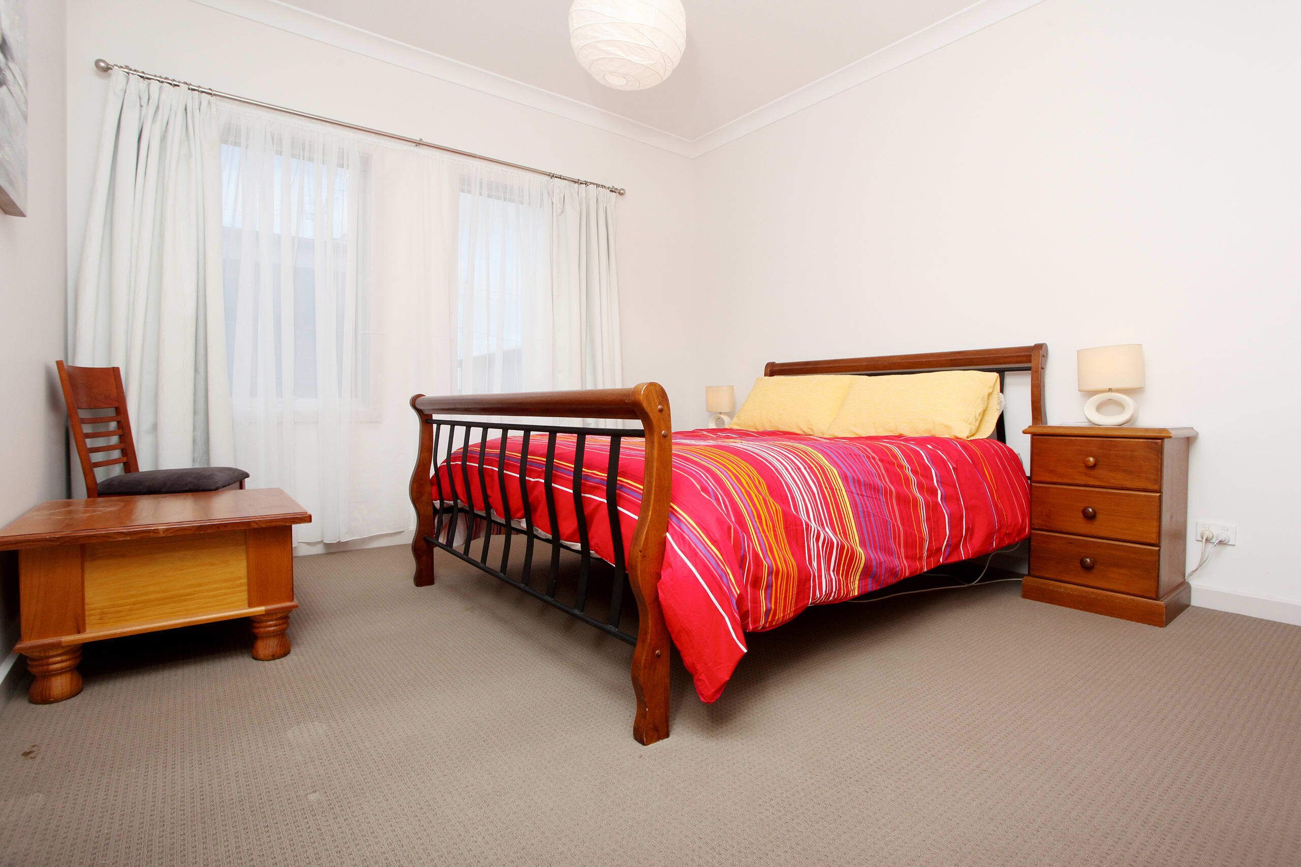 13 Elliot Ave - Pets Negotiable — image 4