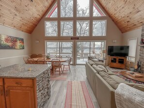 Smart TV, fireplace, DVD player, stereo