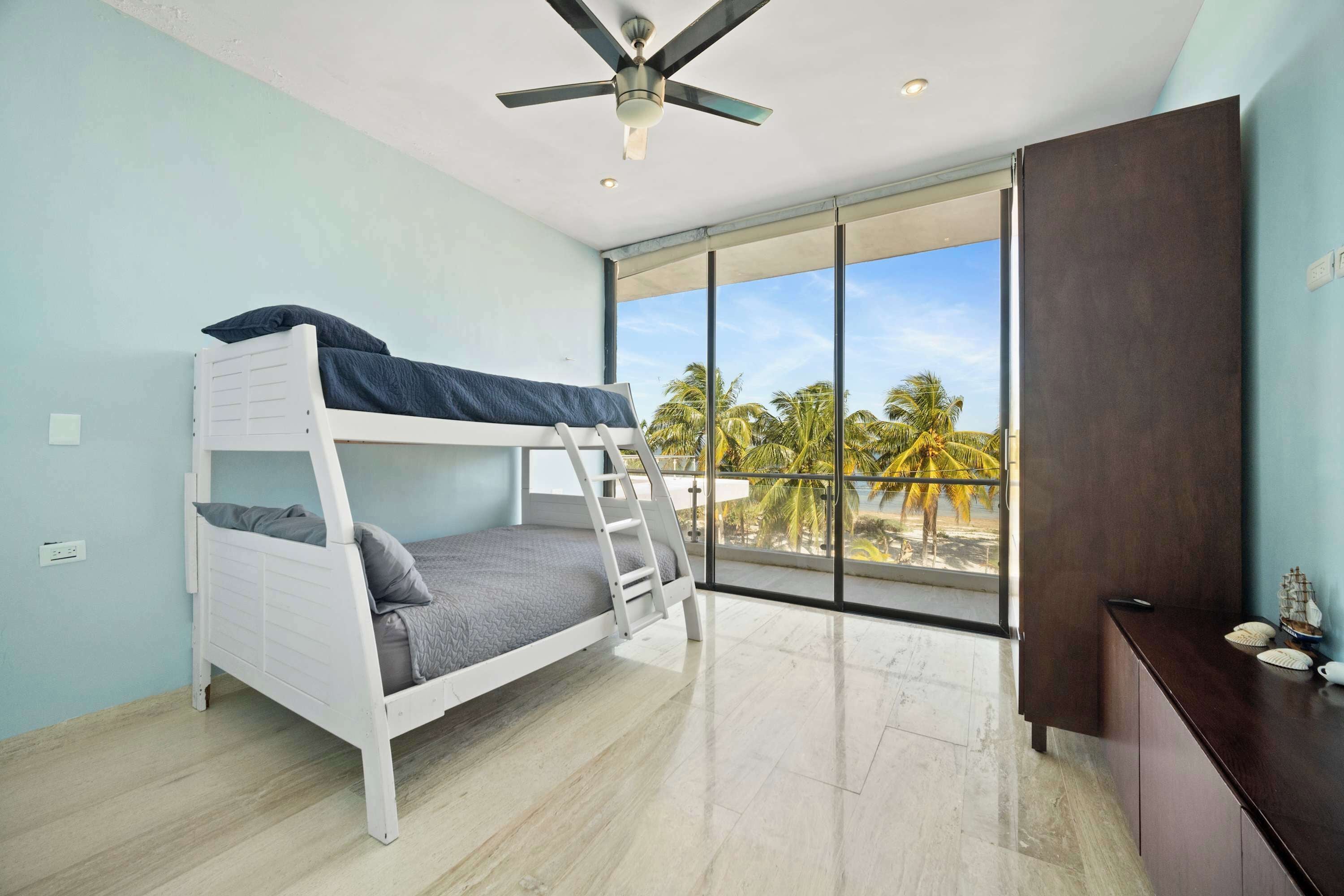 4 bedrooms, WiFi, bed sheets