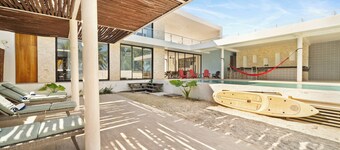 Exclusive Beachfront Escape | Modern Design, Pool & Fast WiFi