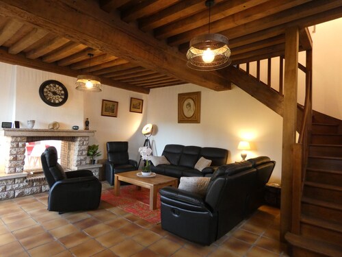 Ammonites : Charming cottage in Burgundy
