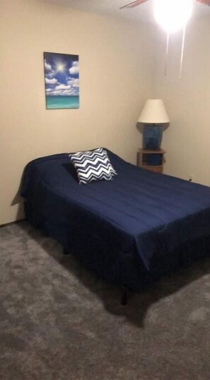 2 habitaciones, tabla de planchar con plancha y wifi gratis