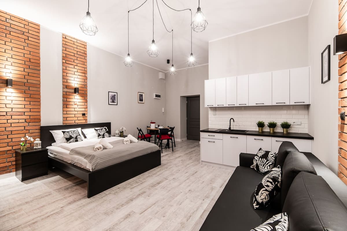Apartment | Living area | Flat-screen TV