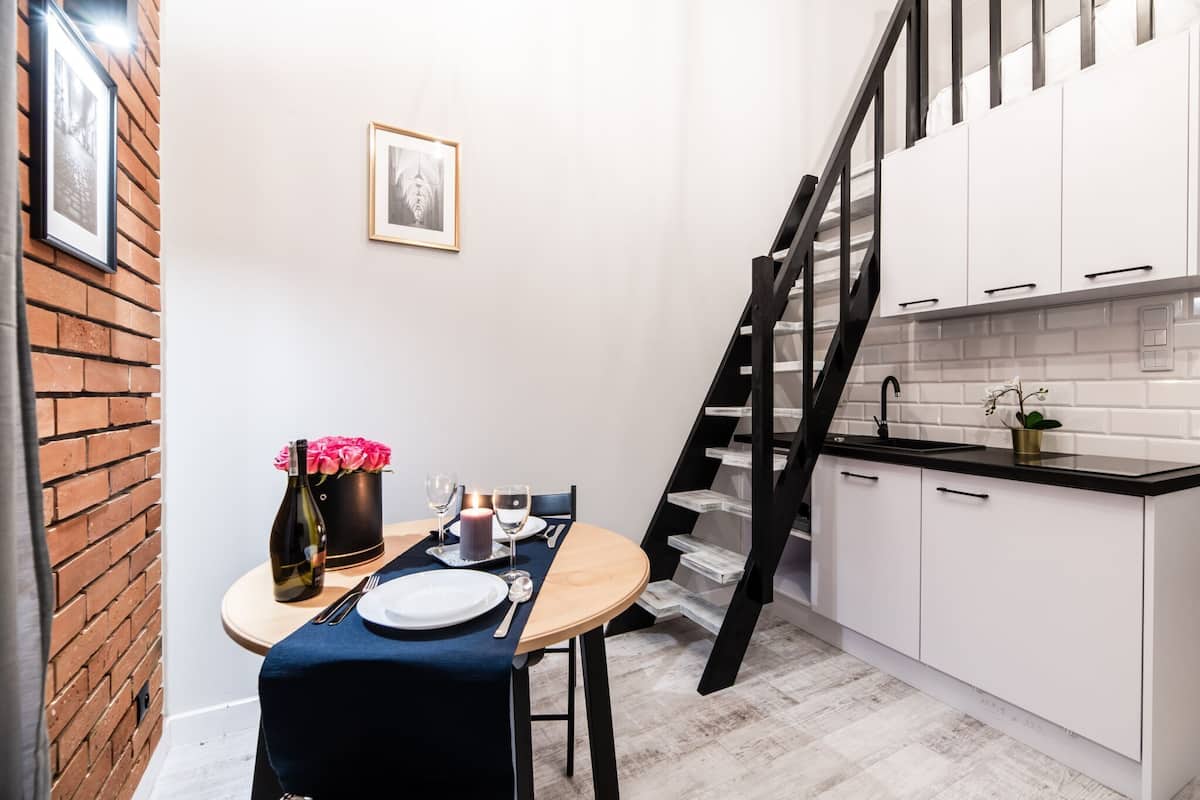 Classic Apartment | Living area | Flat-screen TV