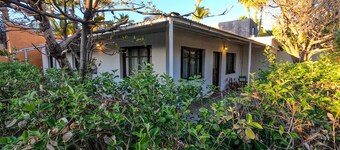 Casa Loreta (Sleeps 12, close sea)