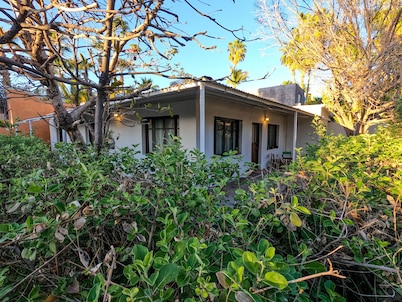 Casa Loreta (Sleeps 12, close sea)