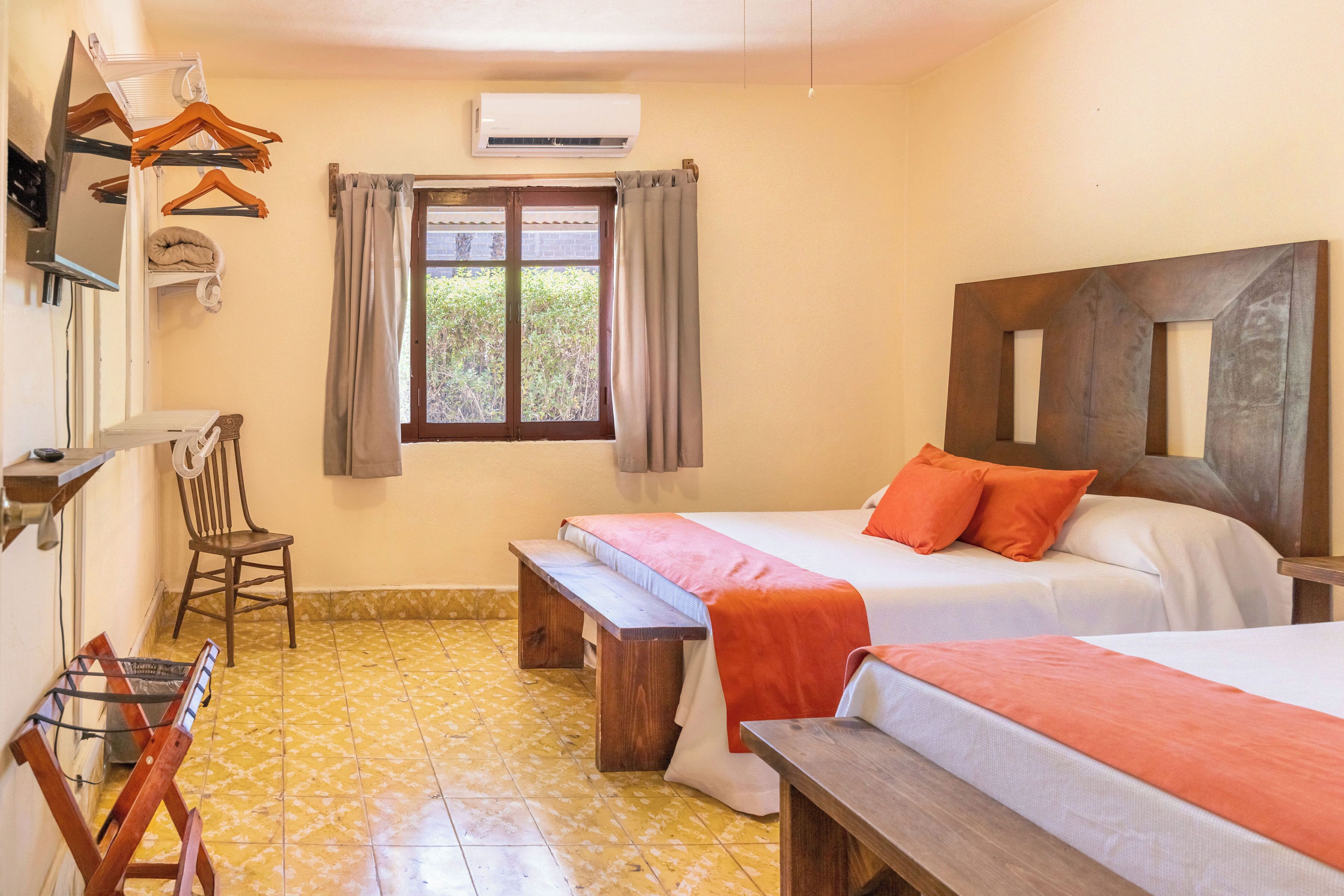 3 habitaciones, wifi gratis, ropa de cama y acceso para silla de ruedas 