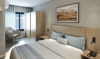 Deluxe Suite | Bathroom | Shower, free toiletries, hair dryer, bidet