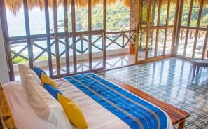 4 bedrooms, in-room safe, iron/ironing board, free WiFi