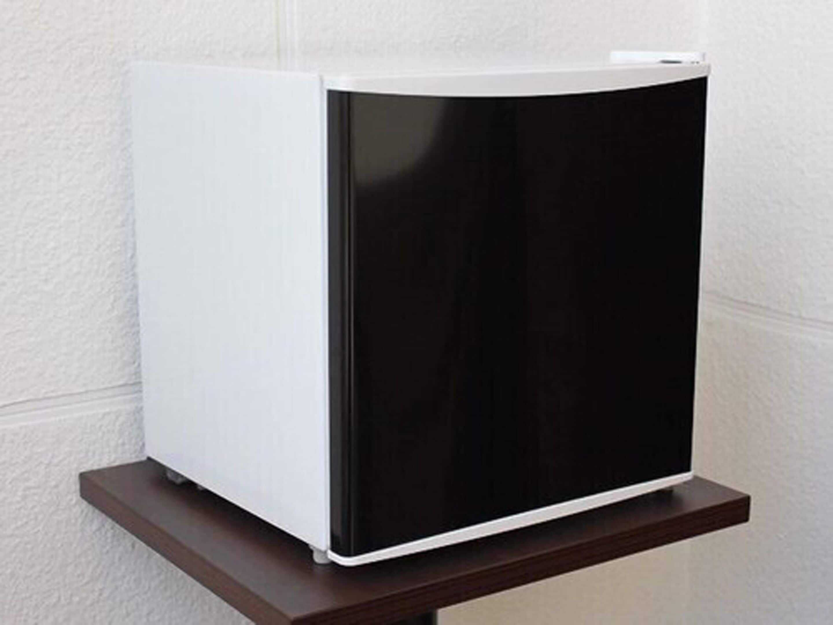mini fridge