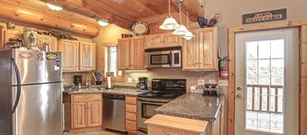 Arrow Lodge | 4 Bed, 3 Bath