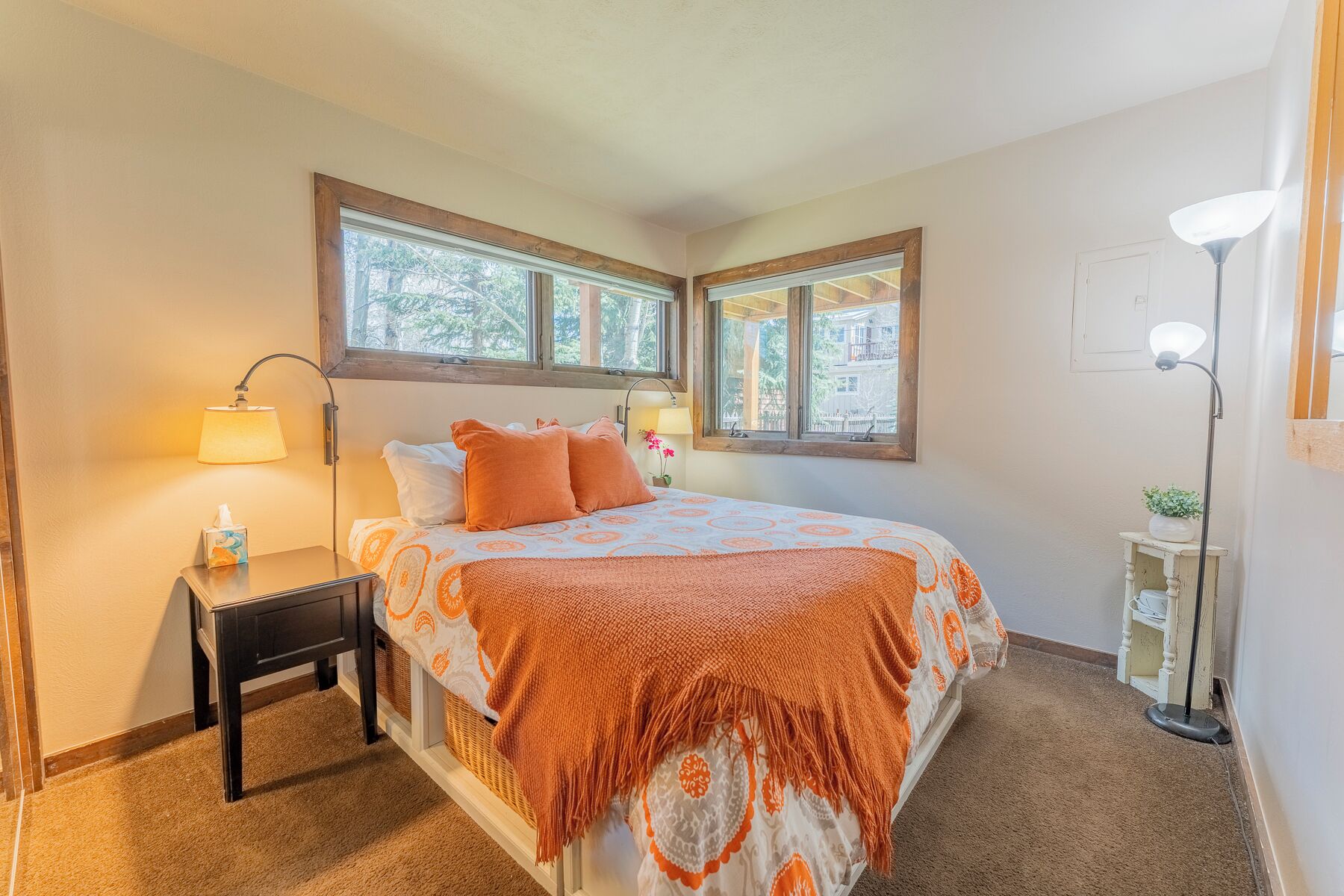 2 chambres, lit de bébé portatif, Wi-Fi, literie fournie