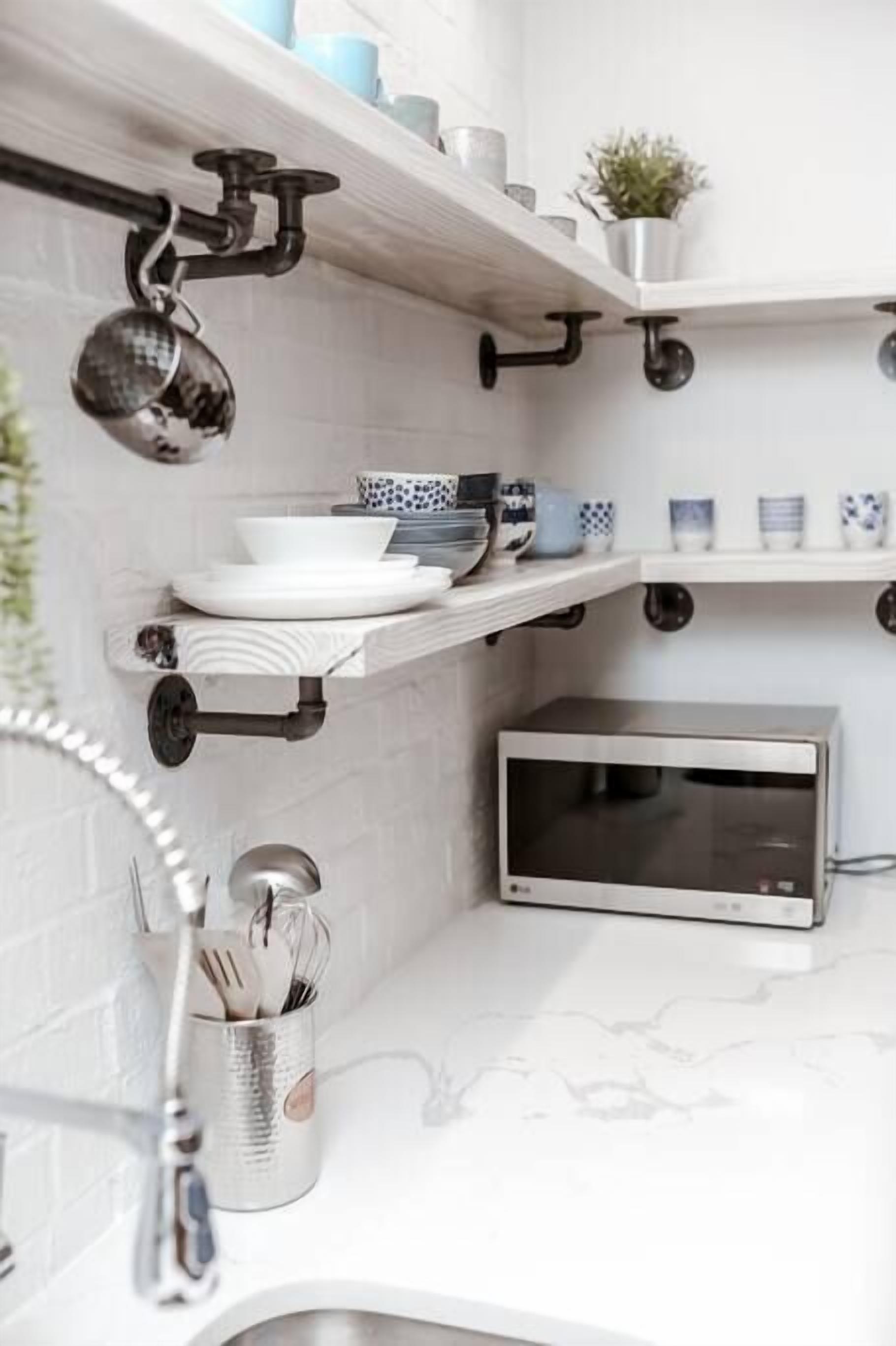 雪櫃、微波爐、焗爐、爐具