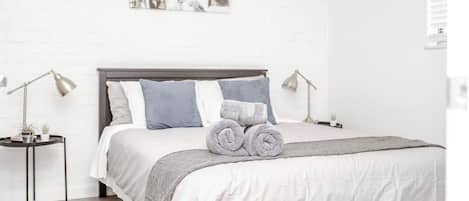 2 bedrooms, iron/ironing board, WiFi (free), bed sheets