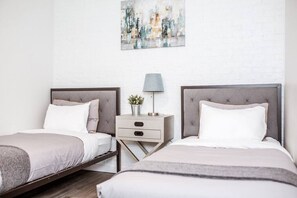 2 chambres, fer et planche à repasser, Wi-Fi gratuit, draps fournis
