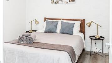 2 bedrooms, iron/ironing board, free WiFi, bed sheets