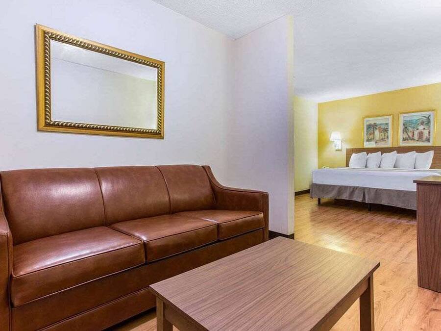 Individueel gemeubileerd, een bureau, gratis wifi, beddengoed