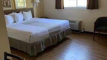 Individually furnished, desk, free WiFi, bed sheets