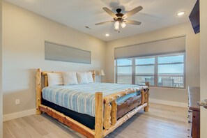 7 bedrooms, iron/ironing board, free WiFi, bed sheets - Stay awhile and prolong your smile (Branson)