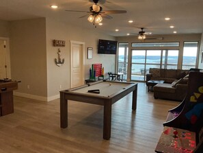 Smart TV, fireplace, table football