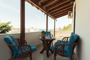 Outdoor dining - Sunset home crete 3 (treis ekklisies)