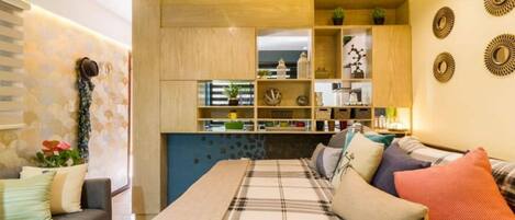 1 habitación, tabla de planchar con plancha, wifi y ropa de cama