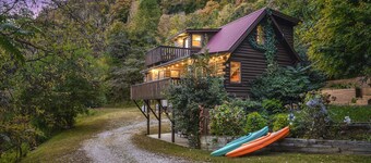 Center Hill Lake Cabin w/ Deck & Fire Pit
