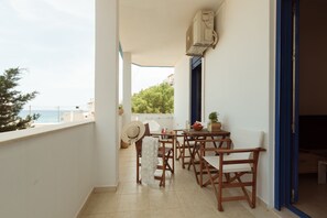 Outdoor dining - Sunset home crete 2 (Τρεις Εκκλησίες)