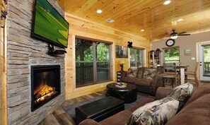 Smart-TV, Kamin, Videospiele