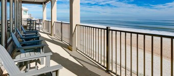 LUXURY BEACHFRONT MANSION 6 BEDROOM