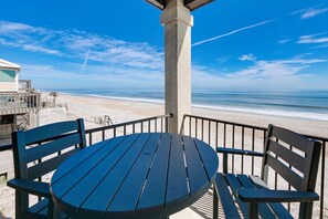 Outdoor dining - PARADISE POINT- luxury BEACHFRONT, 6 bedroom, 5 1/2 bath (Ponte Vedra Beach)