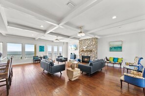 Uklassifisert bilde, 4 av 116, knapp