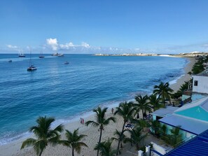 Beach nearby, sun loungers, beach towels - SECOND HOME Beach Apartment (Simpson Bay)