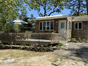 Exterior - Contemporary Beach Cottage - Walk to Bay, Minutes from Ocean (Hampton Bays)