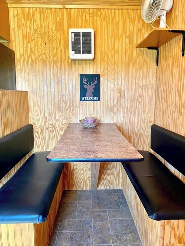 Mini Hunter Cabin