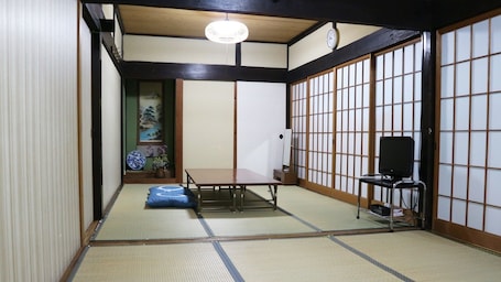Interior. Kawamoto Ryokan