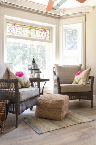 Quiet Retreat - Secluded Farmhouse Getaway - Games Shed, Art Shed