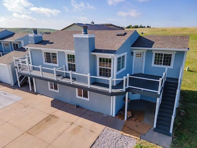 Bayview Double Condo 1 & 2, Ogallala Beach