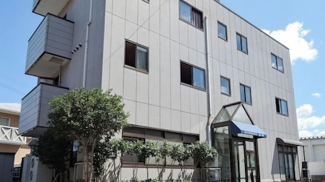 Exterior. Business Hotel Sankai