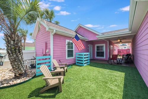 Dog-Friendly Cottage | Sparkling Pool, Patio & Turf Grass