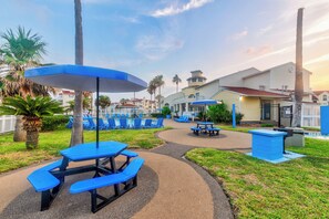 屋外ダイニングエリア