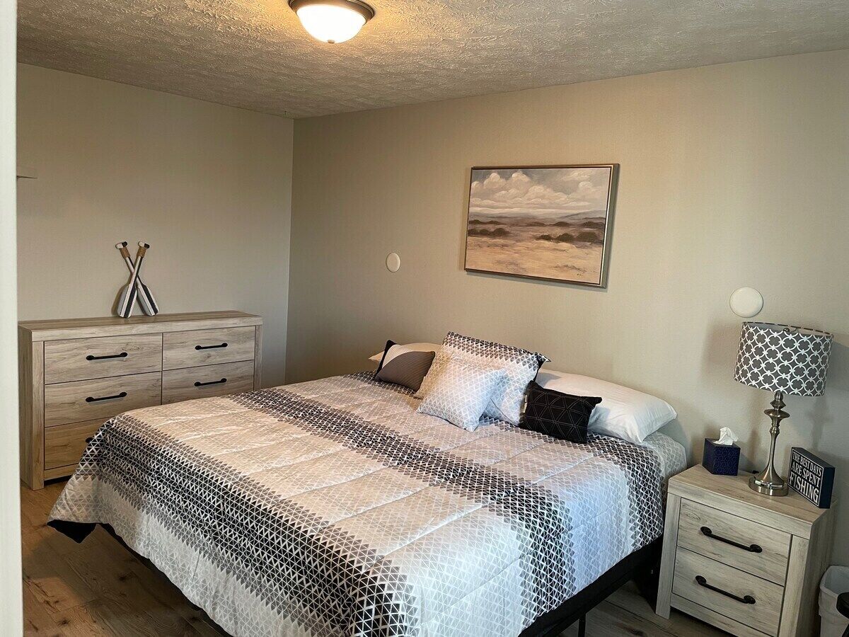 3 bedrooms, iron/ironing board, WiFi