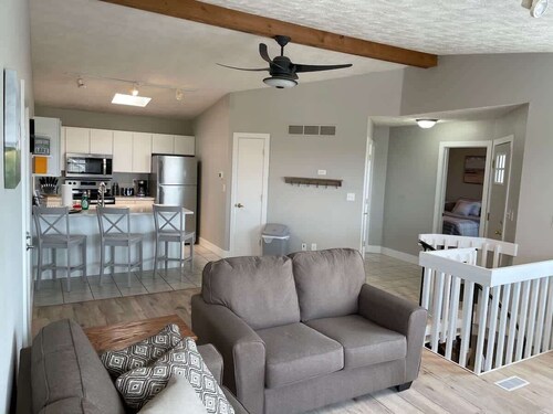 Bayview Condo #4, Ogallala Beach