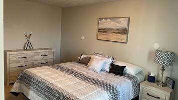 3 bedrooms, iron/ironing board, WiFi