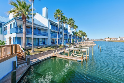 Fisherman’s Dream | Waterfront w/ Pool, Hot Tub & Boat Slip