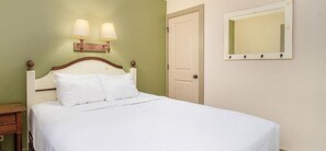 1 habitación, tabla de planchar con plancha, wifi gratis y ropa de cama 