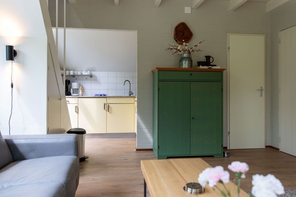 Cabinetry, Meubilair, Gebouw, Huis, Hout, Flooring, Verdieping, Interieur Ontwerp, Architectuur, Deur