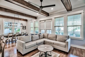 Téléviseur connecté, foyer